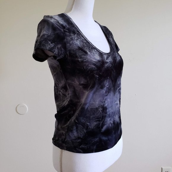 American Eagle Tie-Dye Velvet T-Shirt Size SP - Picture 3 of 8